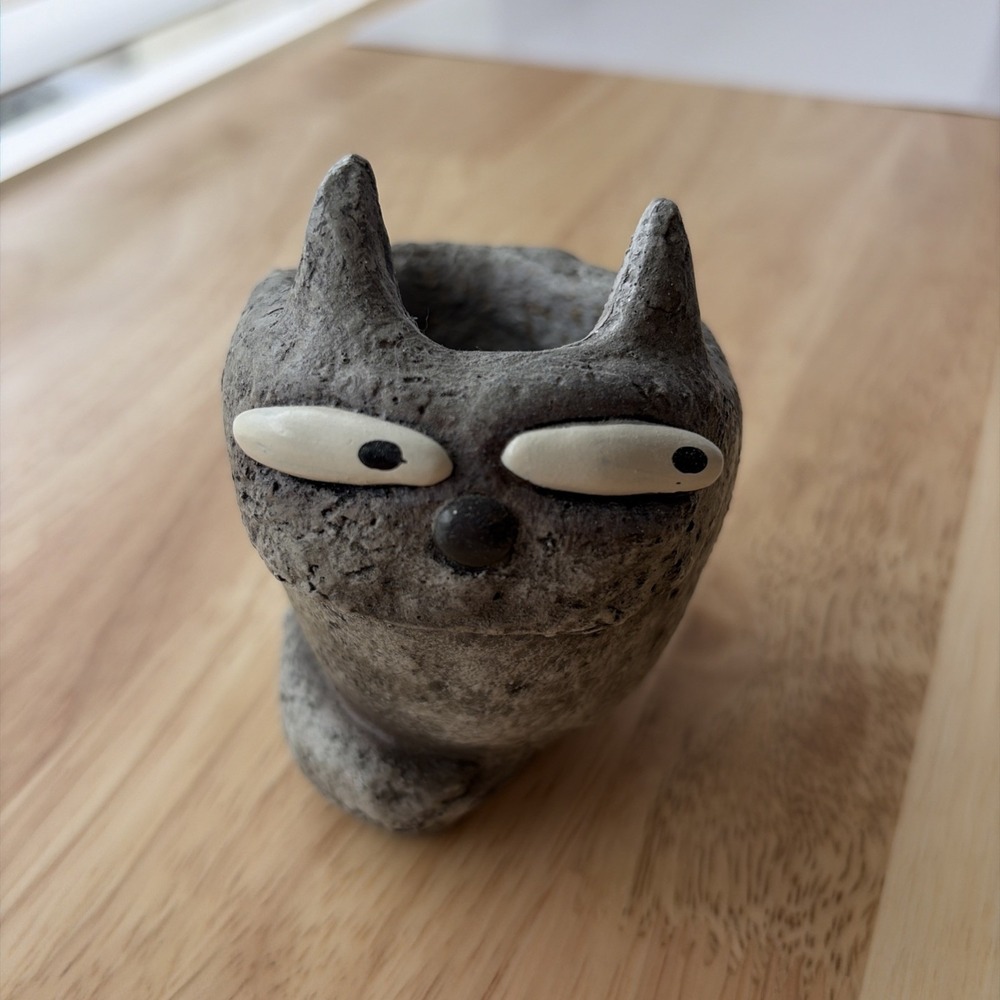 Blob house Gray Cat Face Planter Pot Open Top, Small 4" in (Gray/White/Black)
